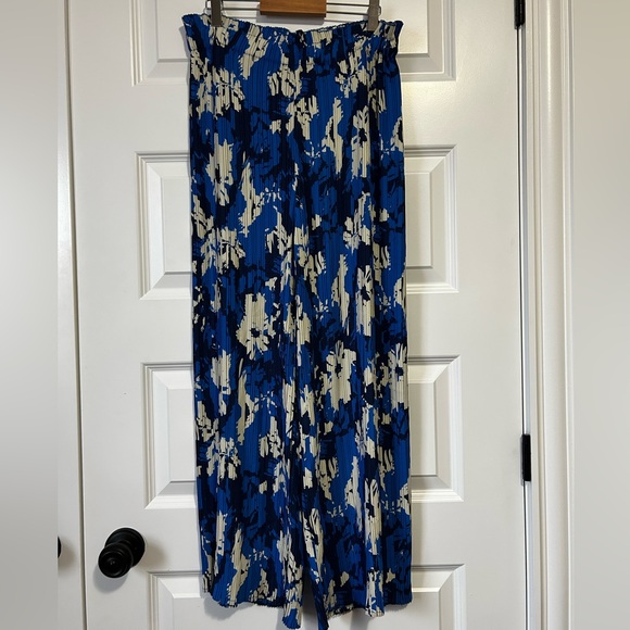 Joie Accordion Pleated Blue Floral Wide-Leg Pull On Pants - Picture 2 of 8